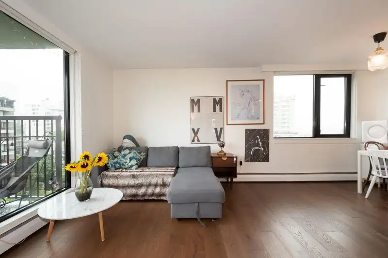 1104 1330 HARWOOD STREET - photo 1 of 33