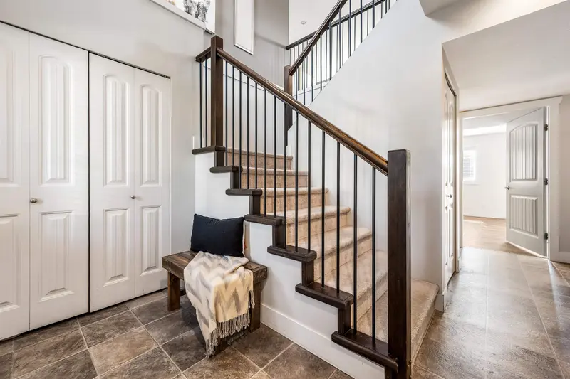 3 46238 STRATHCONA ROAD - photo 4 of 25