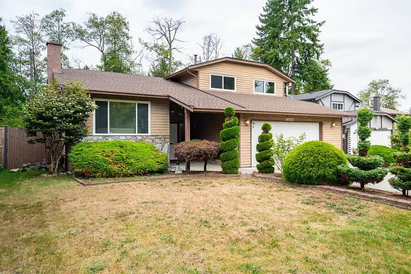 14921 99A AVENUE - photo 1 of 17
