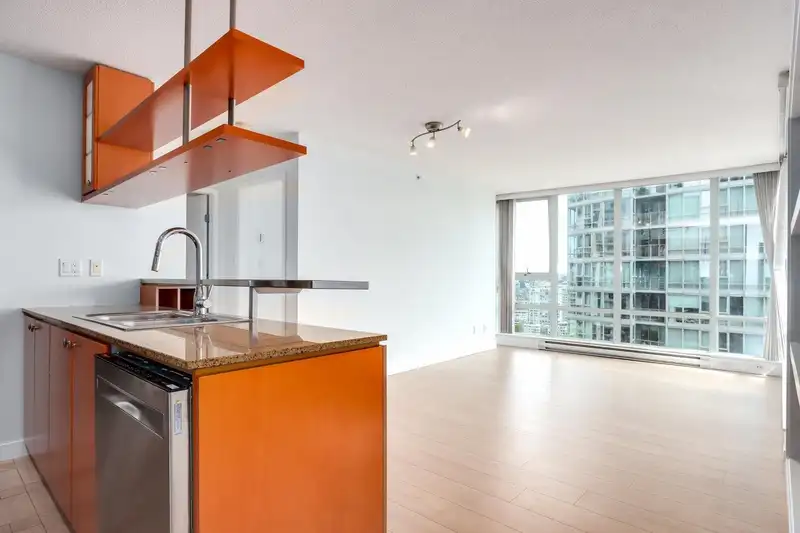 2805 1495 RICHARDS STREET - photo 3 of 26