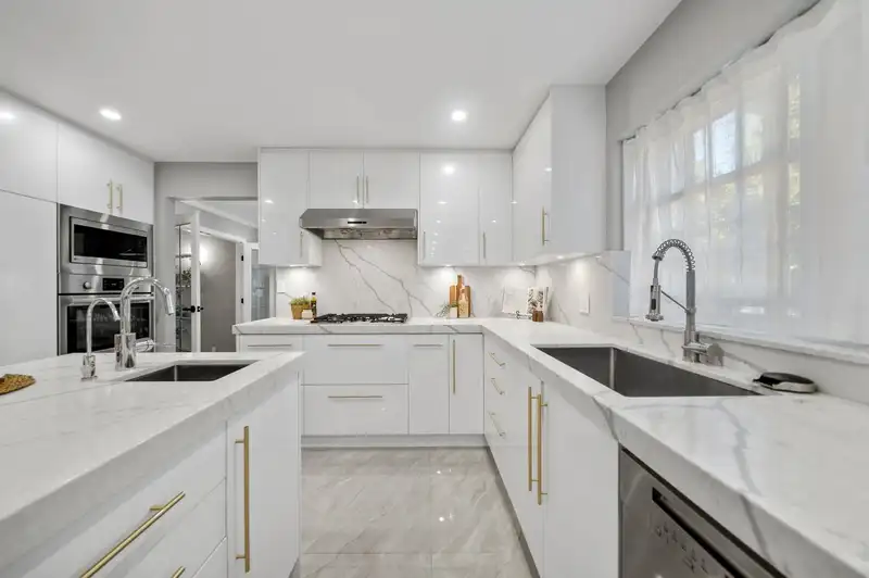 2480 GALE AVENUE - photo 4 of 39