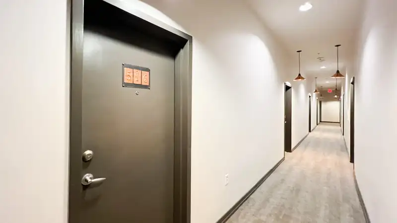 516 22 E CORDOVA STREET - photo 3 of 21