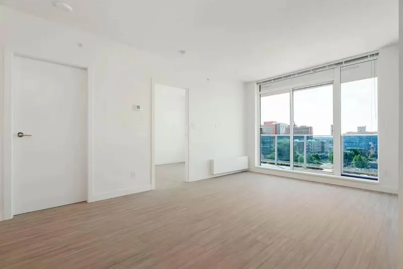 811 13615 FRASER HIGHWAY - photo 3 of 16