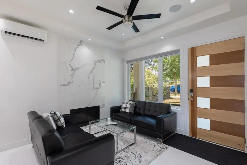 1342 E 60TH AVENUE - photo 4 of 36