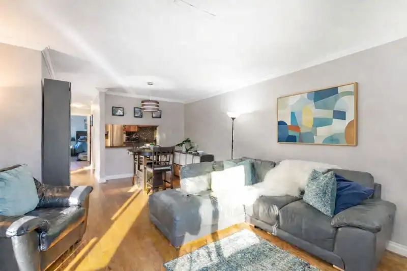 307 3275 MOUNTAIN HIGHWAY - photo 2 of 17