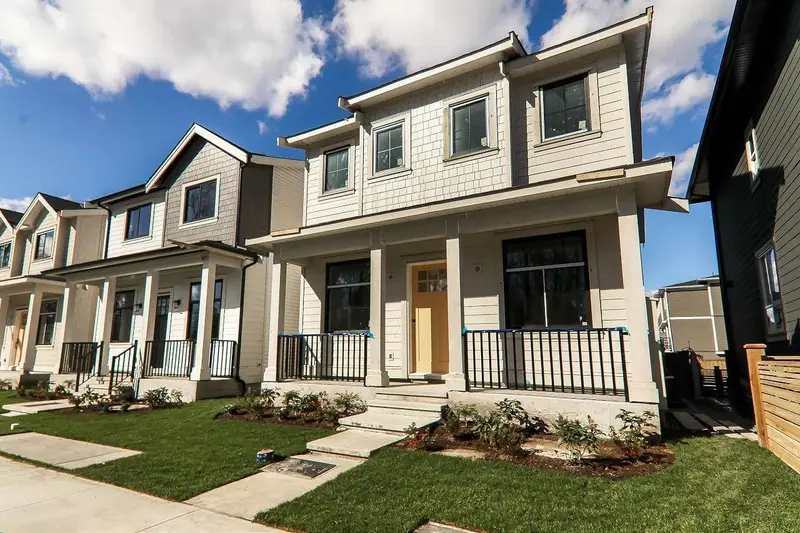 20681 76 AVENUE - photo 1 of 25