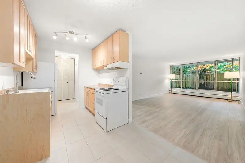 119 2012 FULLERTON AVENUE - photo 3 of 29