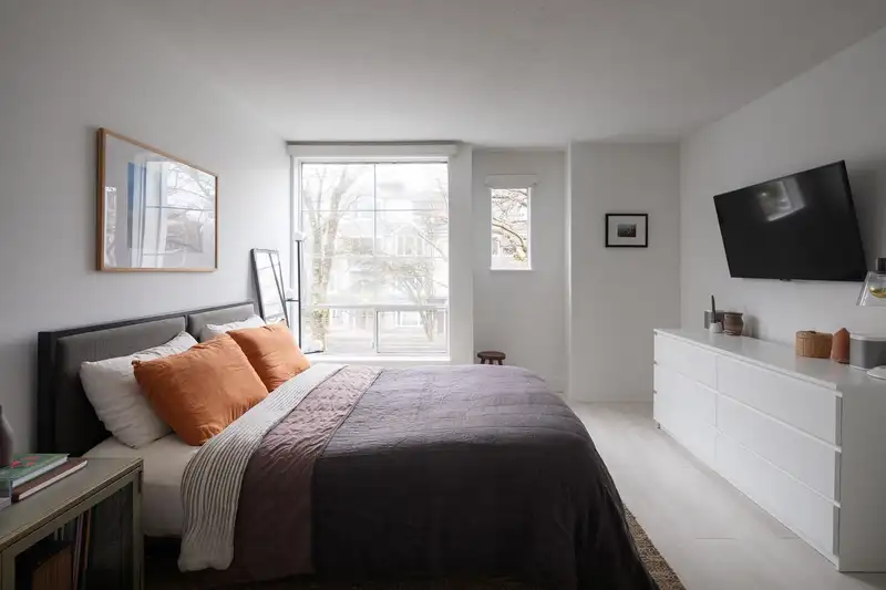 3058 WILLOW STREET - photo 4 of 30