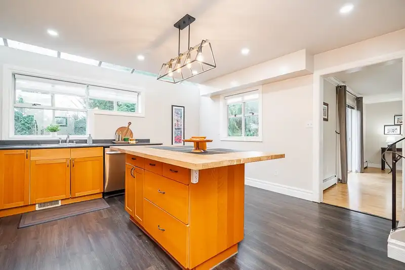 4 3347 DEWDNEY TRUNK ROAD - photo 3 of 36