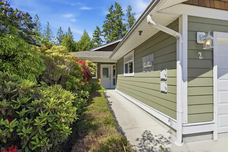 2 12710 LAGOON ROAD - photo 3 of 18