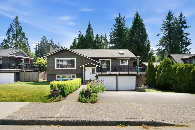 2416 TOLMIE AVENUE - photo 2 of 40