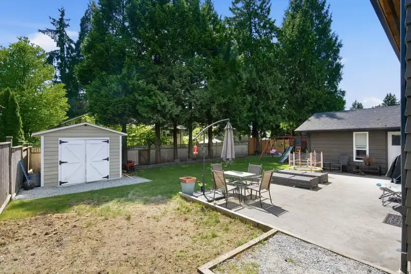 2416 TOLMIE AVENUE - photo 3 of 40
