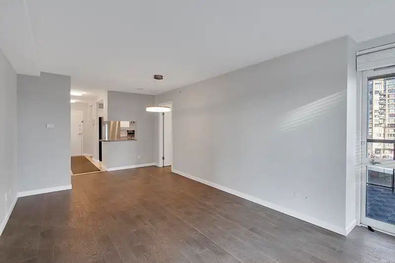 6F 199 DRAKE STREET - photo 2 of 39