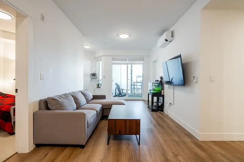 1608 2180 KELLY AVENUE - photo 4 of 39
