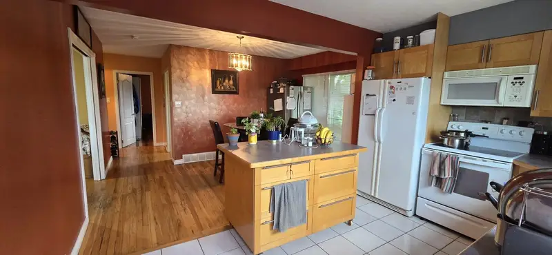 11475 139A STREET - photo 2 of 17