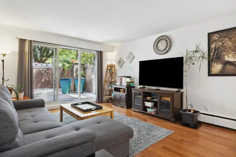 111 211 W 3RD STREET - photo 1 of 22