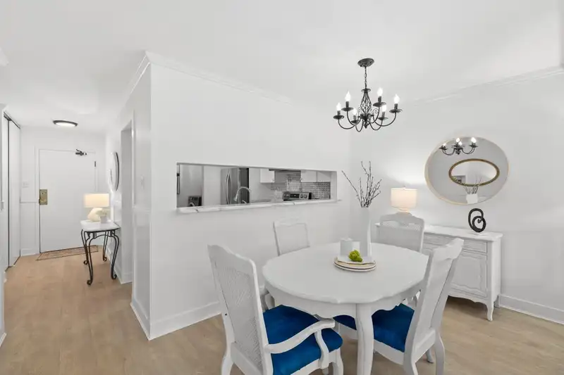 #116 15275 19 AVENUE - photo 3 of 40