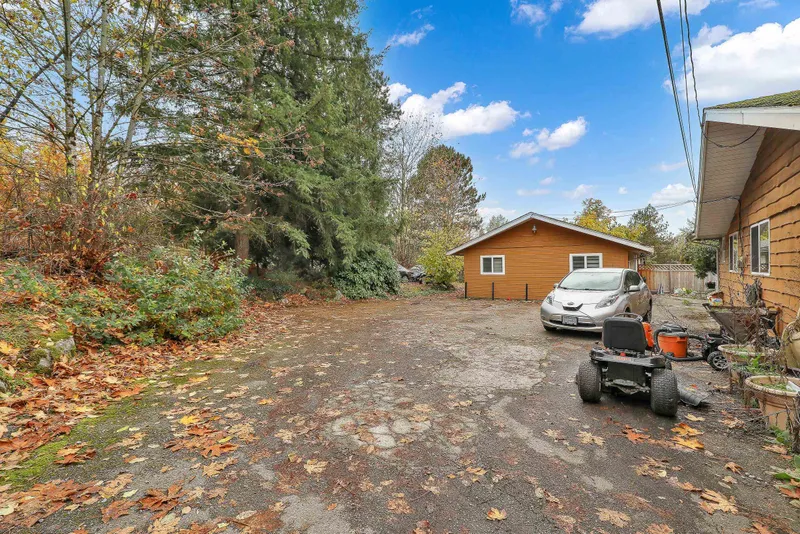 7913 192 STREET - photo 4 of 25