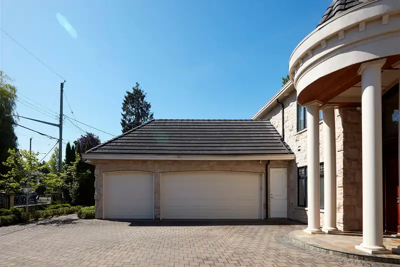 8251 LUTON ROAD - photo 3 of 40