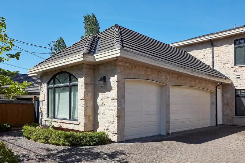 8251 LUTON ROAD - photo 4 of 40