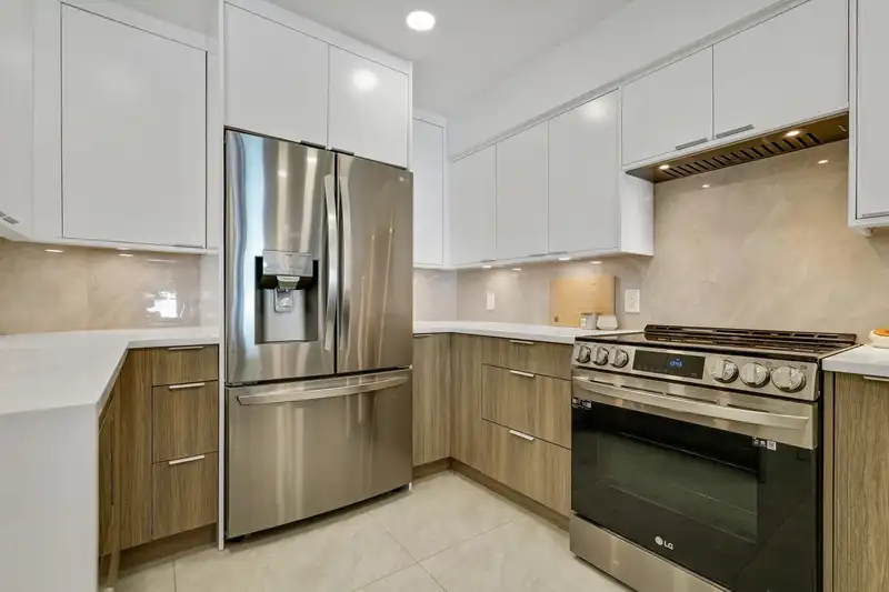 9 7760 MINORU BOULEVARD - photo 1 of 25