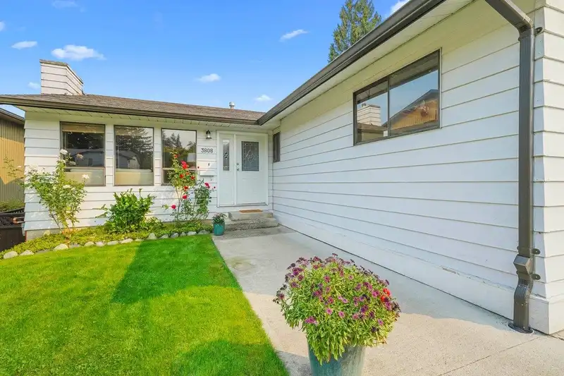 3808 ULSTER STREET - photo 3 of 32
