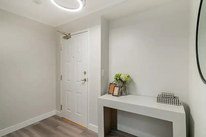 123 7437 MOFFATT ROAD - photo 3 of 19