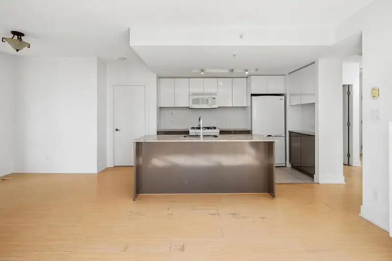 2208 4808 HAZEL STREET - photo 1 of 37