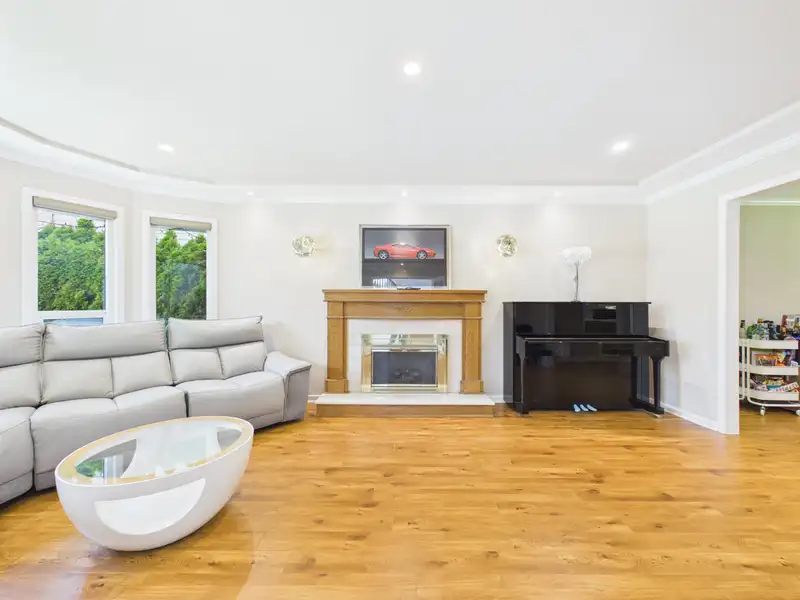 6031 LIVINGSTONE PLACE - photo 4 of 32