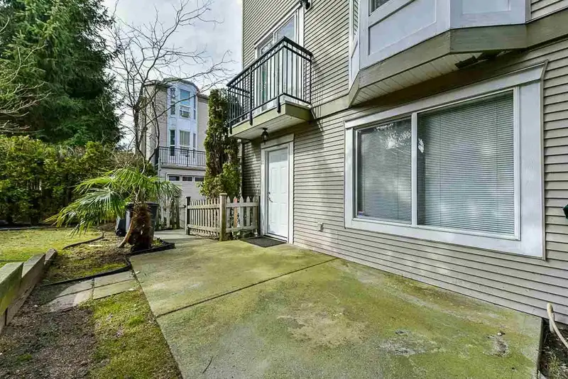 23 9559 130A STREET - photo 3 of 28