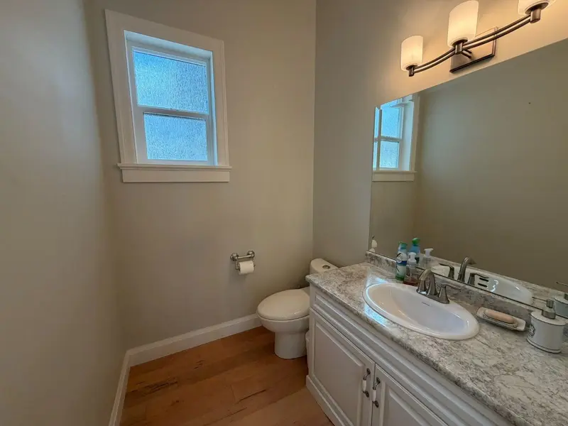 226 GIFFORD PLACE - photo 3 of 25