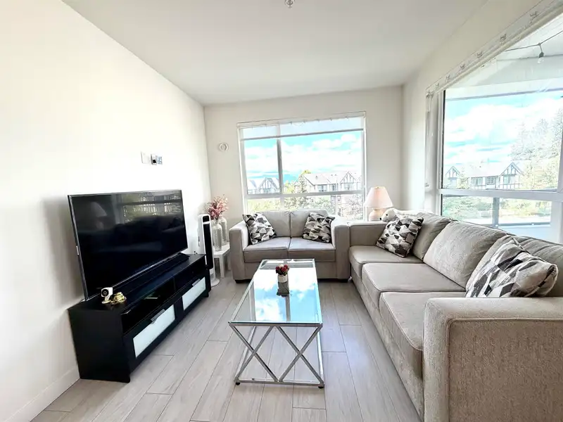 B316 20834 80 AVENUE - photo 3 of 18