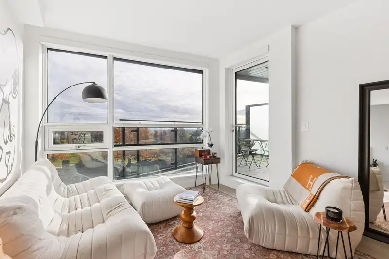 408 7638 CAMBIE STREET - photo 3 of 34