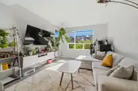 319 9213 ODLIN ROAD - thumbnail 2
