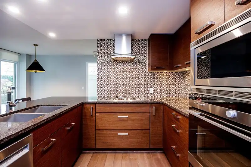 108 210 W 13TH STREET - photo 3 of 39