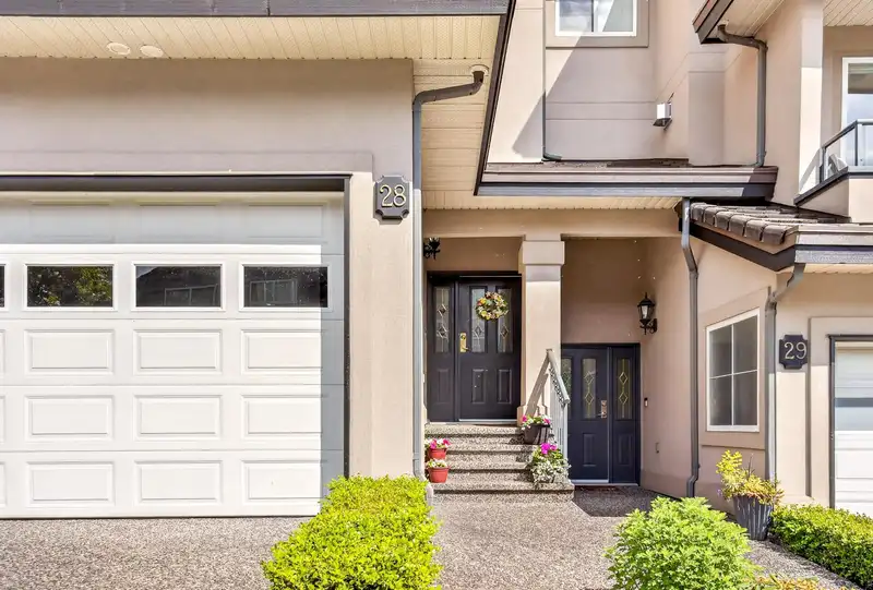 28 678 CITADEL DRIVE - photo 4 of 40