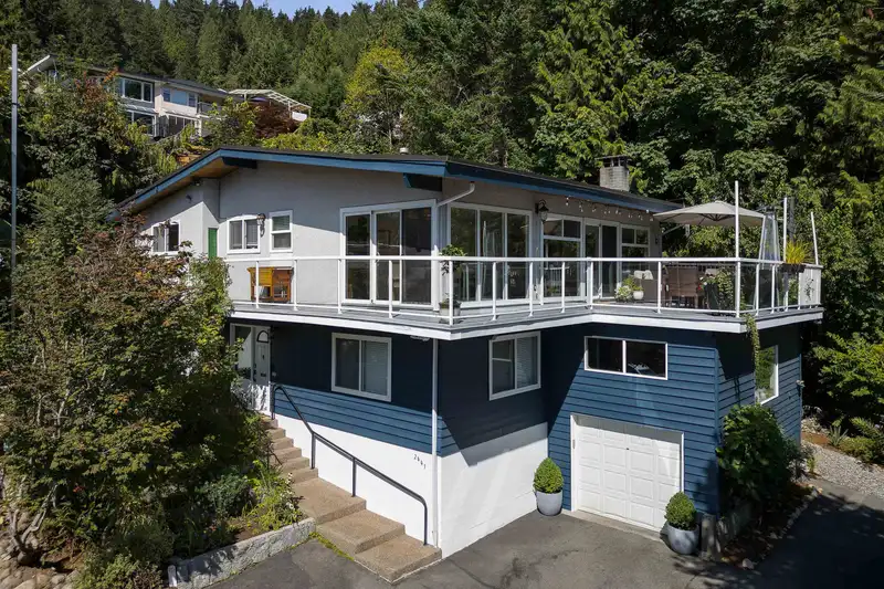 2441 PANORAMA DRIVE - photo 2 of 34