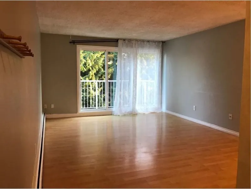 308 7240 LINDSAY ROAD - photo 2 of 9