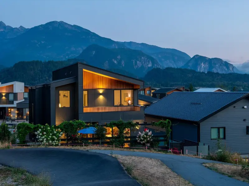 2929 SNOWBERRY PLACE - photo 1 of 25