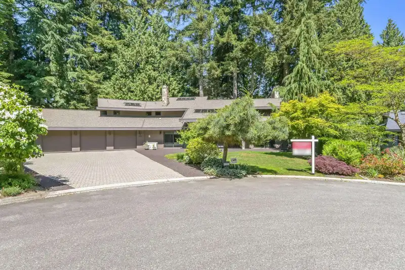 23951 58A PLACE - photo 1 of 40