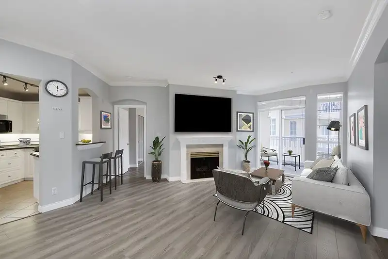 312 5835 HAMPTON PLACE - photo 1 of 28