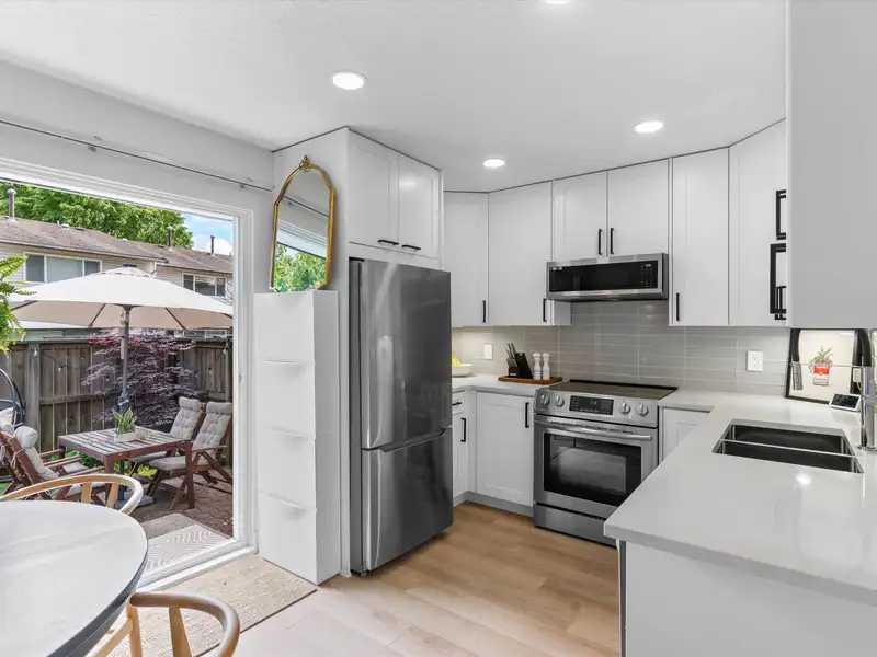6666 ARLINGTON STREET - photo 2 of 37