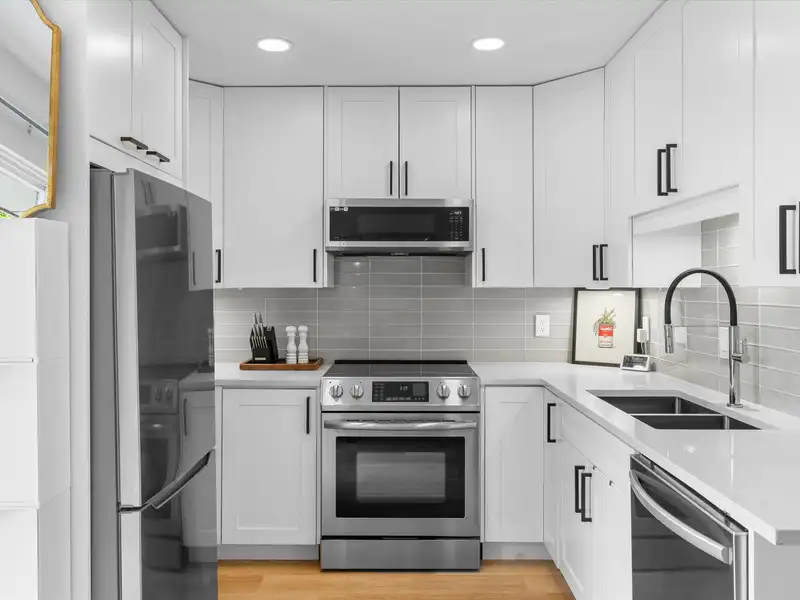 6666 ARLINGTON STREET - photo 3 of 37