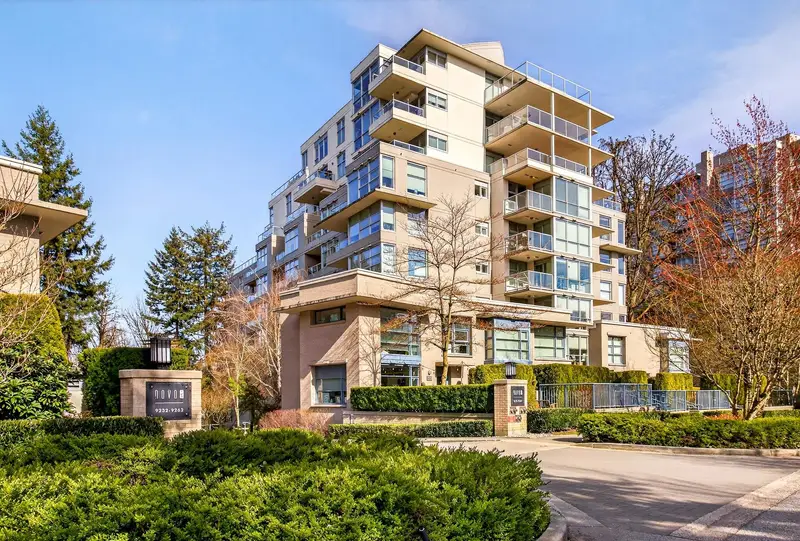 409 9262 UNIVERSITY CRESCENT - photo 2 of 25