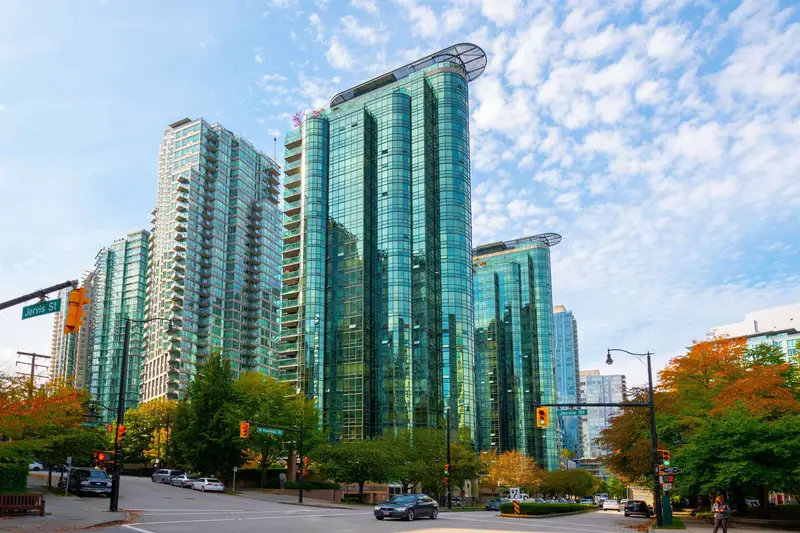 806 555 JERVIS STREET - photo 2 of 25