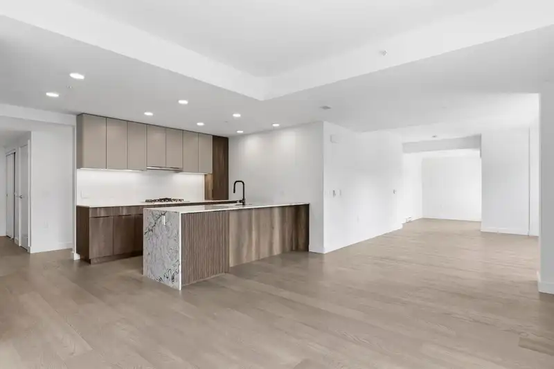 309 3590 W 39TH AVENUE - photo 1 of 31
