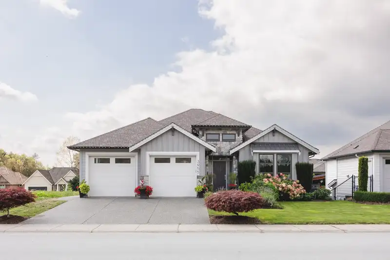 3955 LATIMER STREET - photo 1 of 40