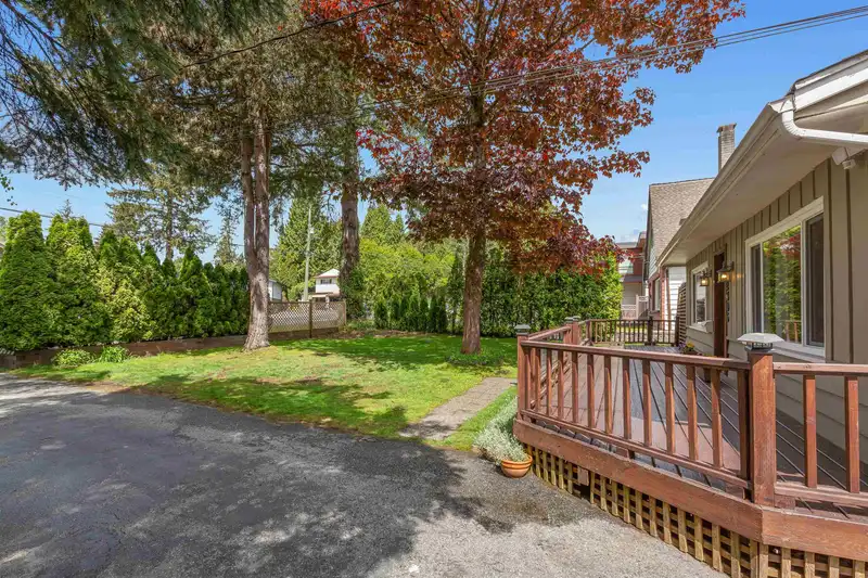 2306 WILLIAM AVENUE - photo 2 of 22