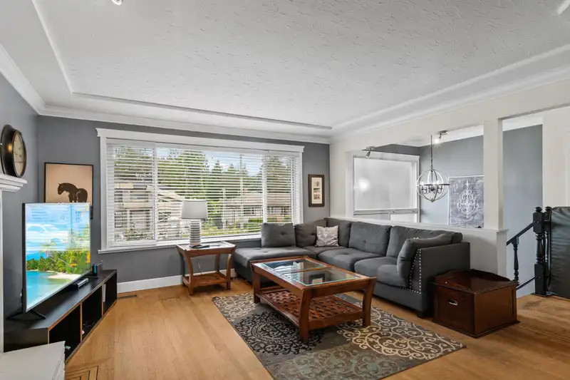 1634 HARBOUR DRIVE - photo 2 of 27