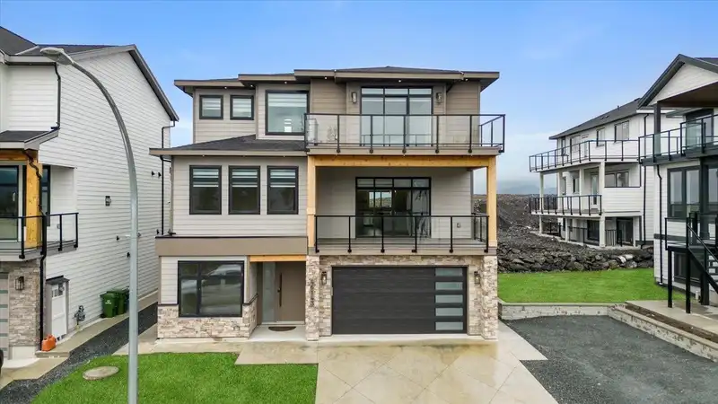 46143 CRESTVIEW DRIVE - photo 1 of 40